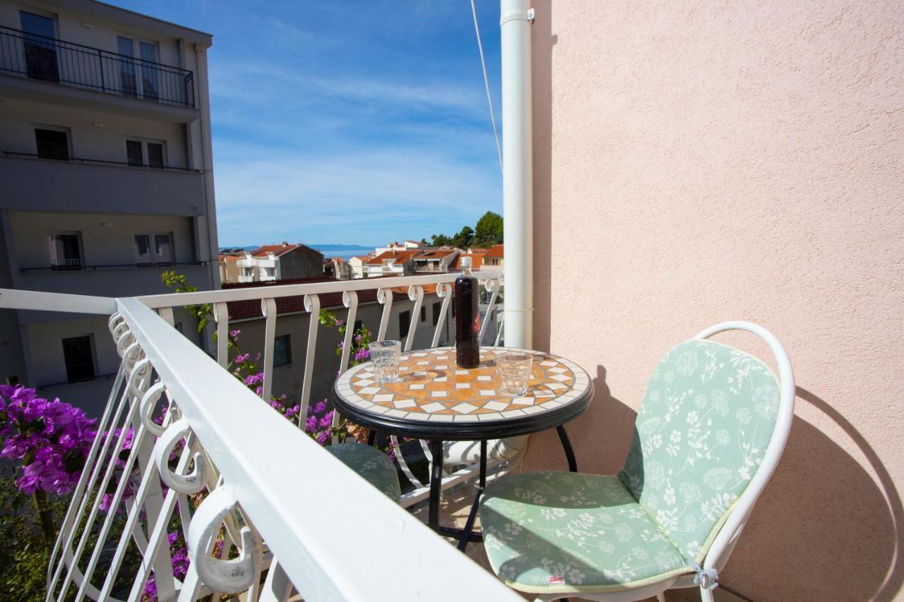 Apartmani Miki Podgora Exterior photo