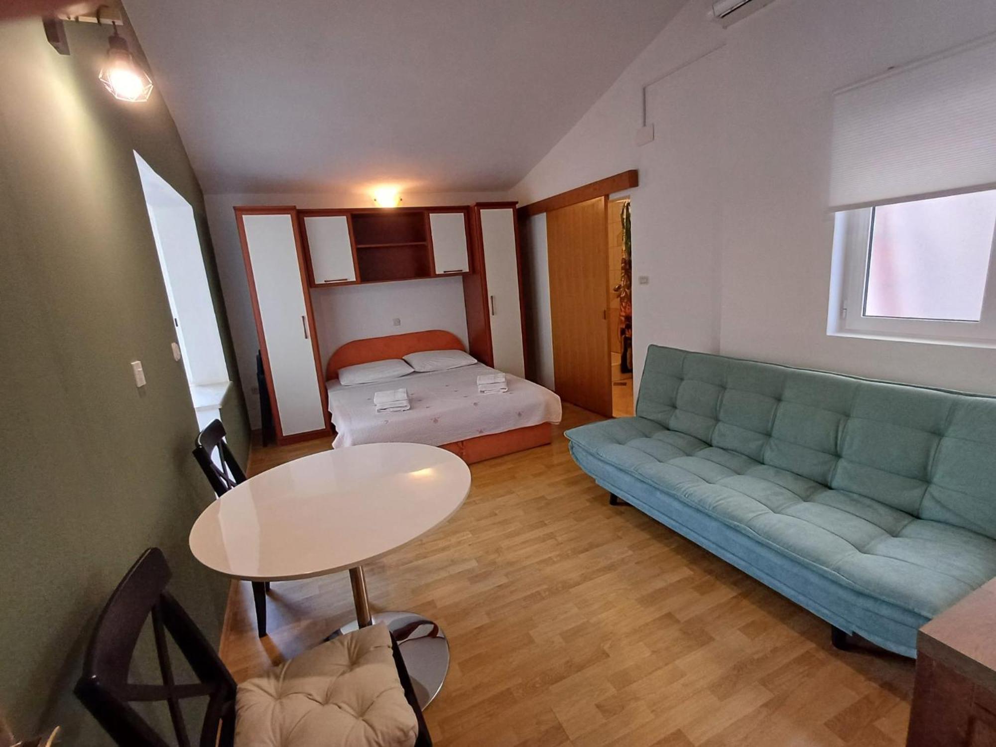 Apartmani Miki Podgora Exterior photo
